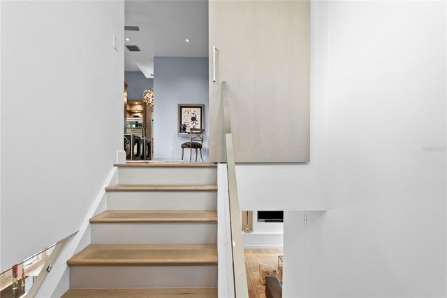 616 MARMORA AVENUE, Tampa, FL 33606