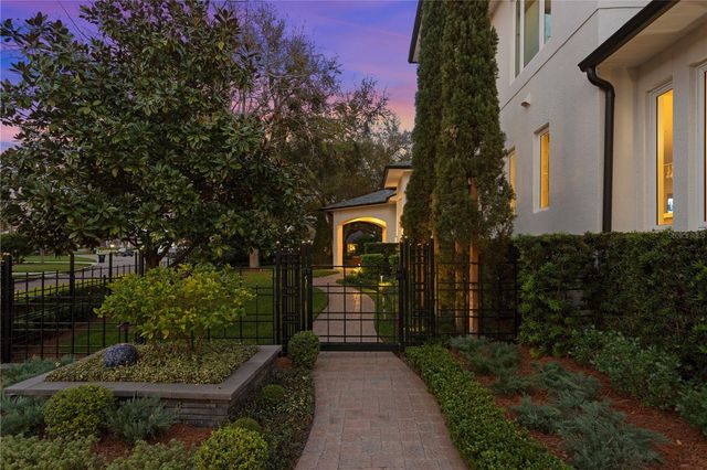 616 MARMORA AVENUE, Tampa, FL 33606