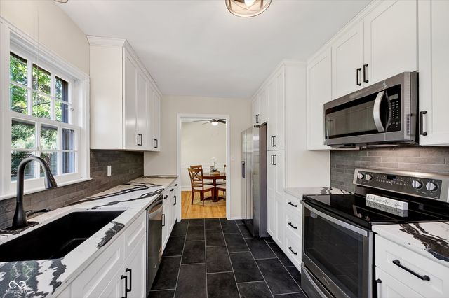 5218 Kingsley Drive, Indianapolis, IN 46220