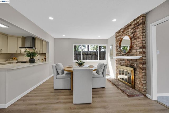 3279 Santa Barbara Ct, Union City, CA 94587