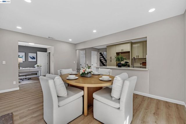 3279 Santa Barbara Ct, Union City, CA 94587