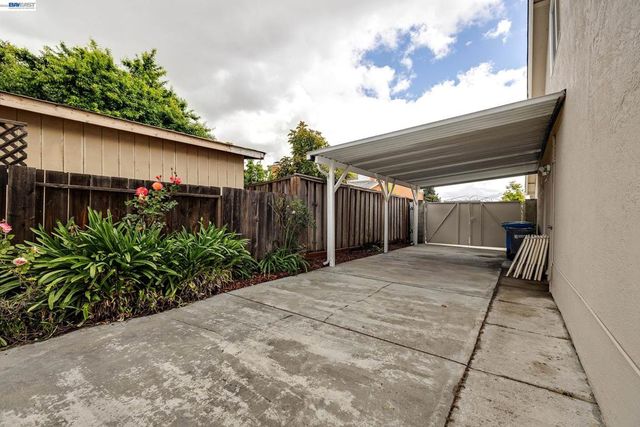 3279 Santa Barbara Ct, Union City, CA 94587
