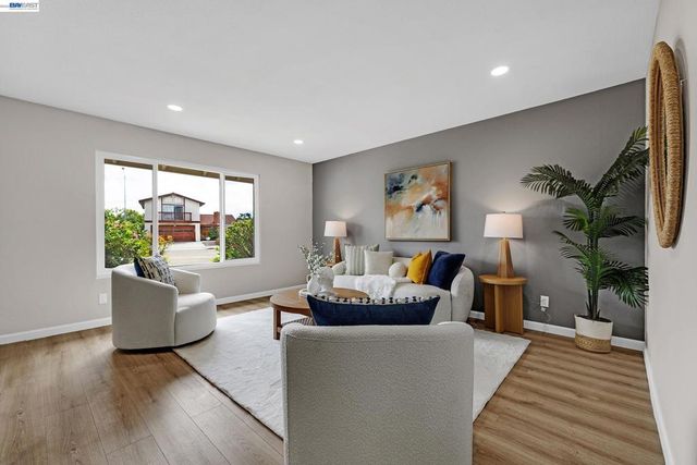 3279 Santa Barbara Ct, Union City, CA 94587