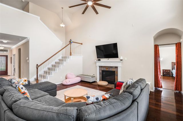 6819 Lavington Way, Sugar Land, TX 77479