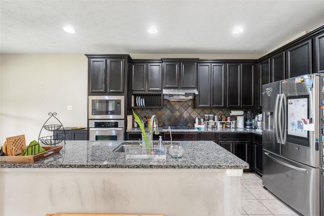 6819 Lavington Way, Sugar Land, TX 77479