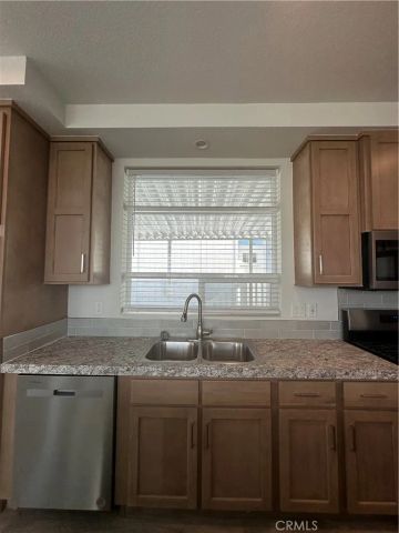 3444 Center Street 12, Riverside, CA 92501