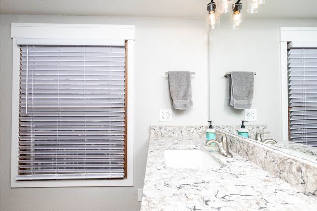 617 Roosevelt Street, Polk City, IA 50226