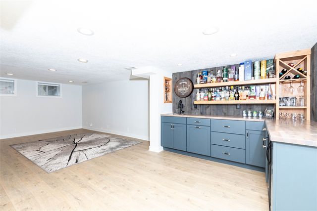 617 Roosevelt Street, Polk City, IA 50226