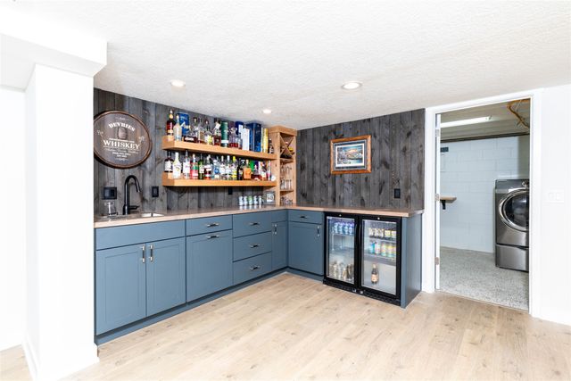 617 Roosevelt Street, Polk City, IA 50226