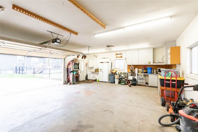 617 Roosevelt Street, Polk City, IA 50226