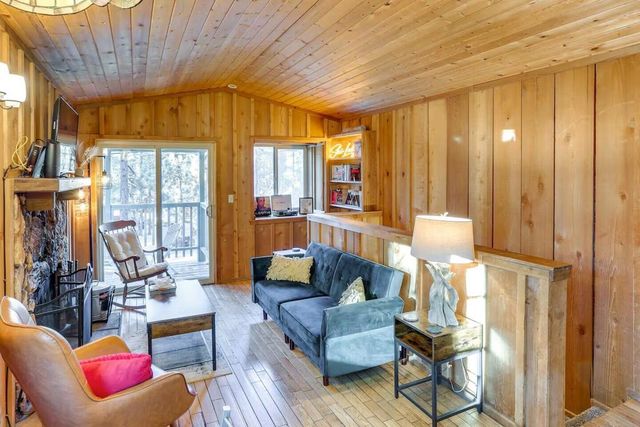 524 W Rainbow Boulevard, Big Bear, CA 92314