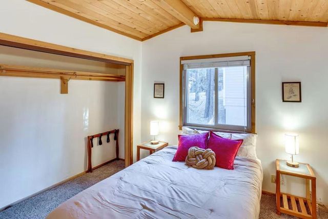 524 W Rainbow Boulevard, Big Bear, CA 92314