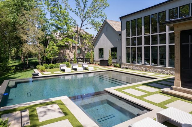 1100 McCall Ct, Brentwood, TN 37027