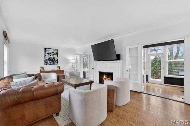 23 Rio Vista Drive, Ladue, MO 63124