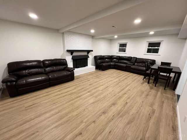 10994 Timberwood Lane, Sharonville, OH 45241