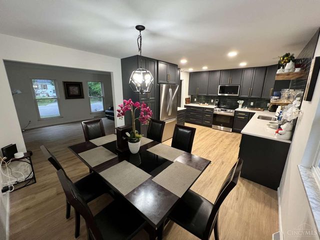 10994 Timberwood Lane, Sharonville, OH 45241