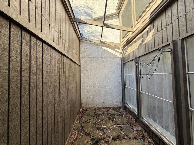 9702 Amberton Parkway, Dallas, TX 75243