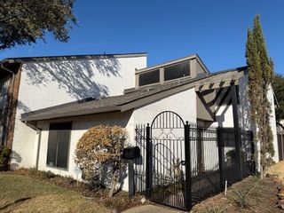 9702 Amberton Parkway, Dallas, TX 75243