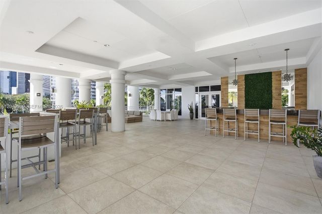 801 Brickell Key Boulevard 1204, Miami, FL 33131