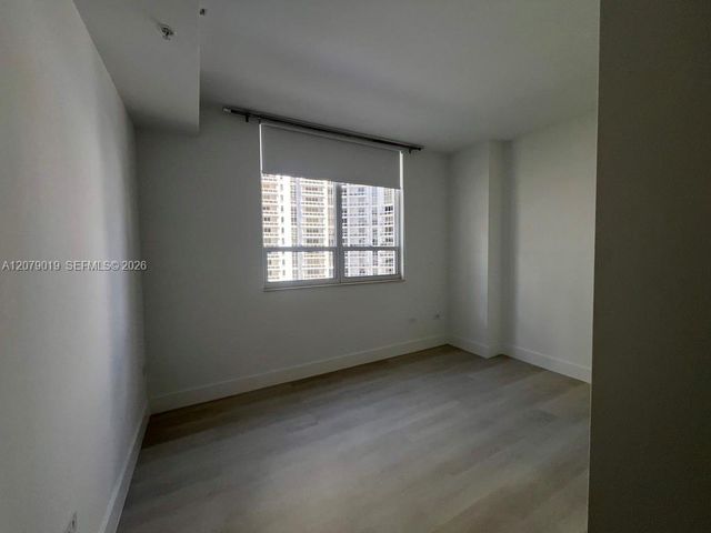 801 Brickell Key Boulevard 1204, Miami, FL 33131