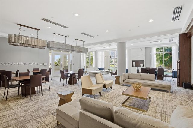 801 Brickell Key Boulevard 1204, Miami, FL 33131