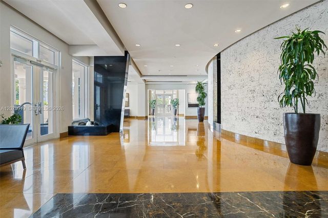 801 Brickell Key Boulevard 1204, Miami, FL 33131