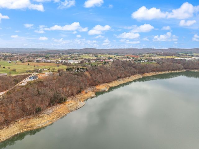 275 Old Waitsboro Road, Bronston, KY 42518