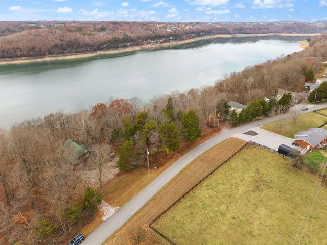 275 Old Waitsboro Road, Bronston, KY 42518
