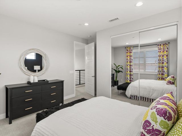 73354 Warhol Lane, Palm Desert, CA 92211