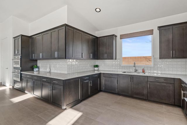 73354 Warhol Lane, Palm Desert, CA 92211