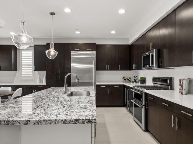 73354 Warhol Lane, Palm Desert, CA 92211