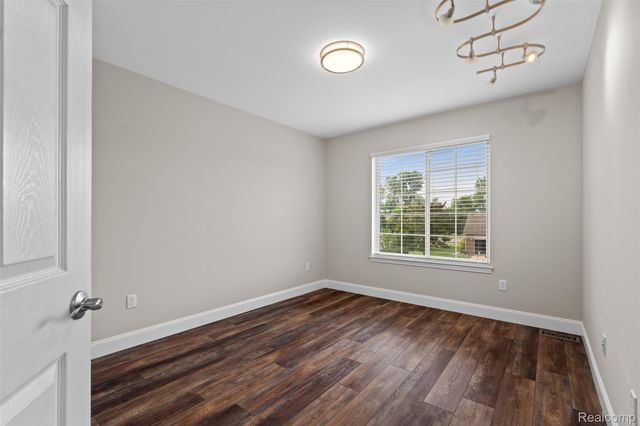 25638 McCrory Lane, Lyon Charter Township, MI 48178