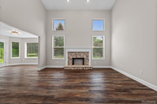 25638 McCrory Lane, Lyon Charter Township, MI 48178