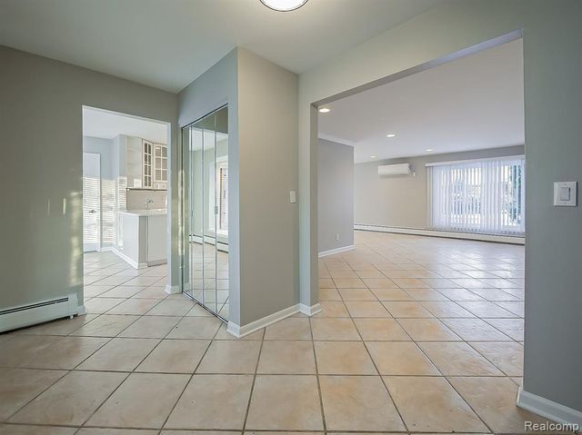 3730 Eastbourne Drive, Troy, MI 48084