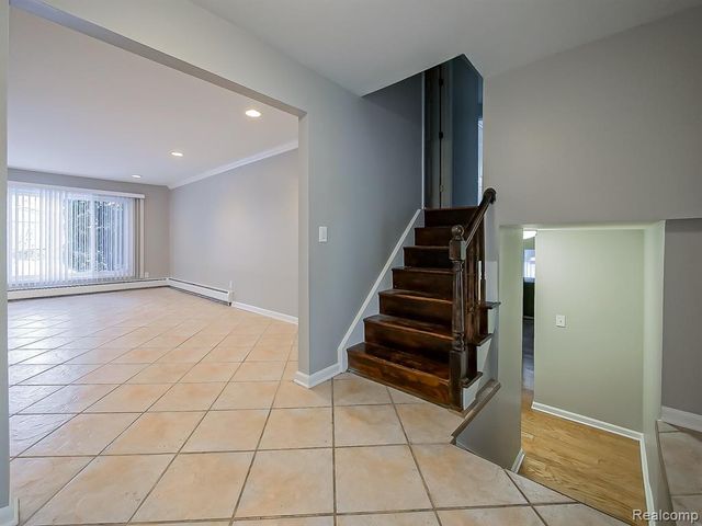 3730 Eastbourne Drive, Troy, MI 48084