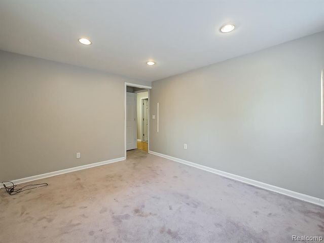 3730 Eastbourne Drive, Troy, MI 48084