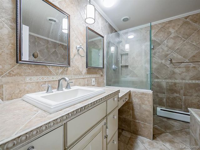 3730 Eastbourne Drive, Troy, MI 48084