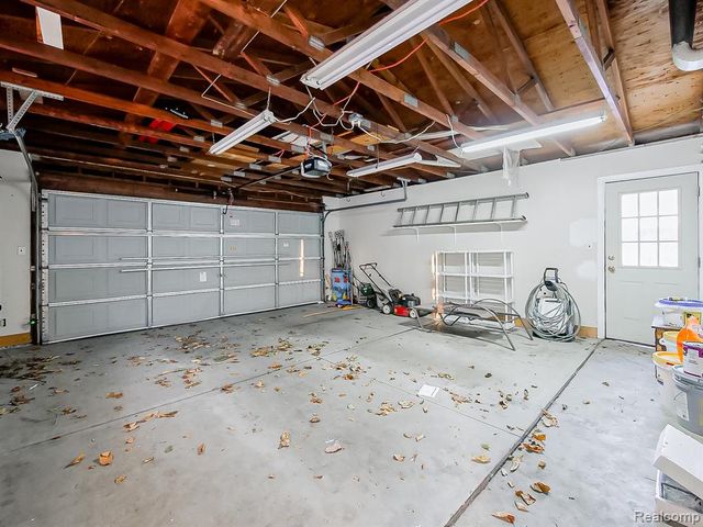 3730 Eastbourne Drive, Troy, MI 48084