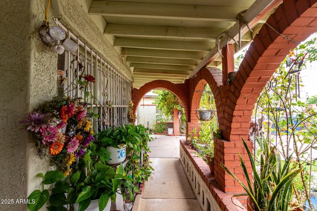 3308 W WINDSOR Avenue, Phoenix, AZ 85009