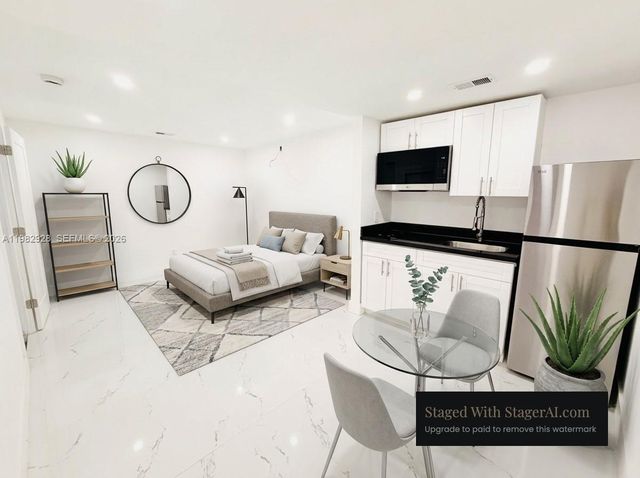 3354 NW 50th St 4, Miami, FL 33142