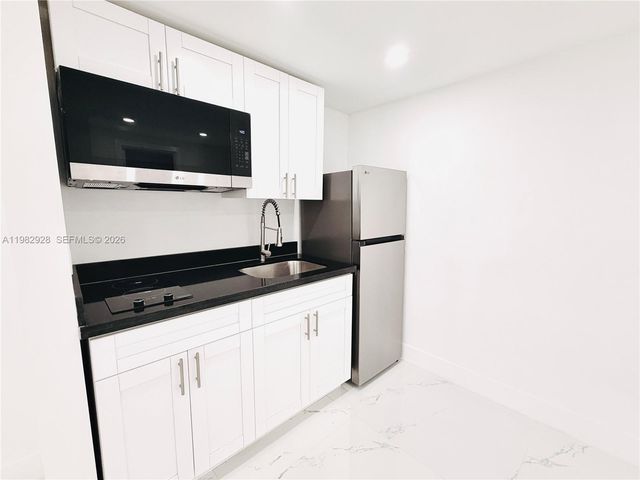 3354 NW 50th St 4, Miami, FL 33142