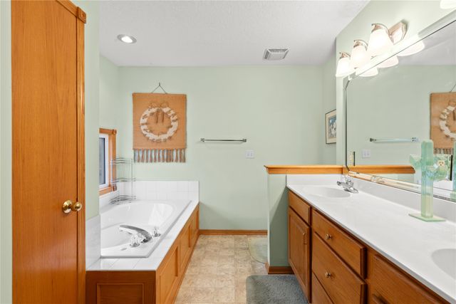 3315 SW 35th Street, Ankeny, IA 50023