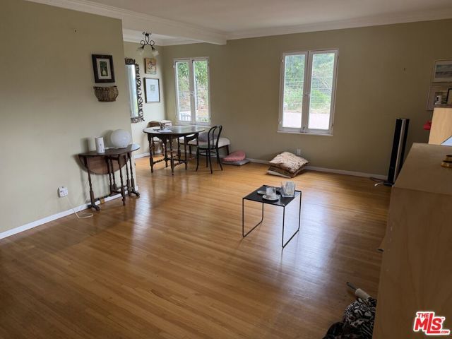 439 Mesa Road, Santa Monica, CA 90402