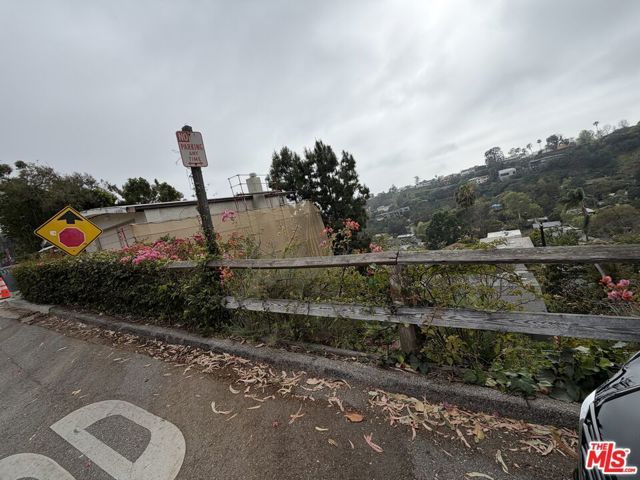 439 Mesa Road, Santa Monica, CA 90402