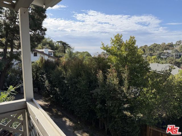 439 Mesa Road, Santa Monica, CA 90402