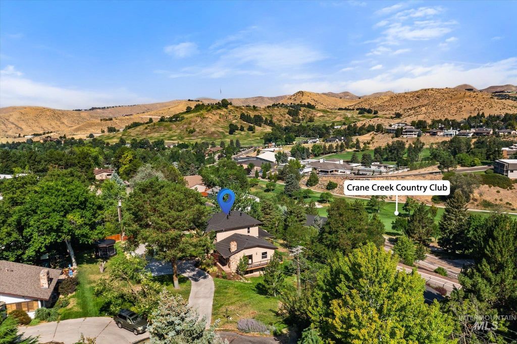 2919 N Tweed Ct, Boise, ID 83702 photo 2