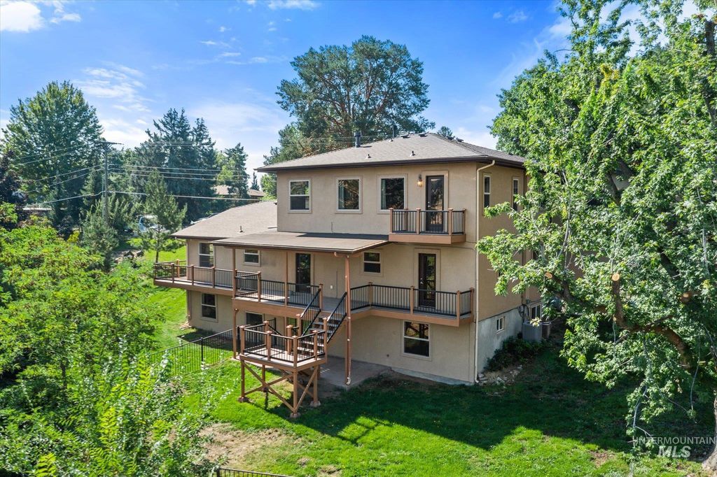2919 N Tweed Ct, Boise, ID 83702 photo 4