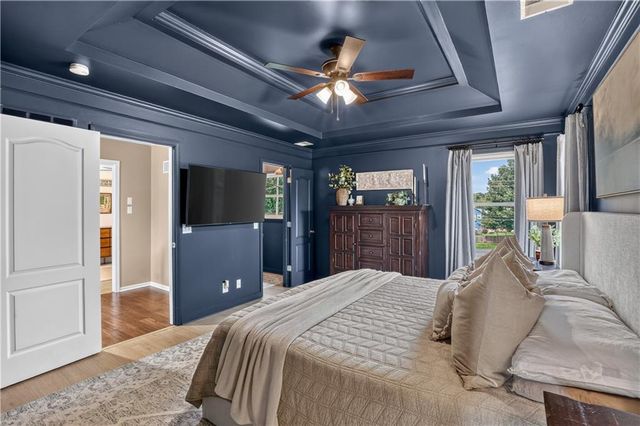 11008 N Farley Avenue, Kansas City, MO 64157