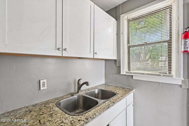 459 W 65TH Street, Jacksonville, FL 32208