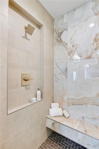 13751 Pembroke Lane, Leawood, KS 66224